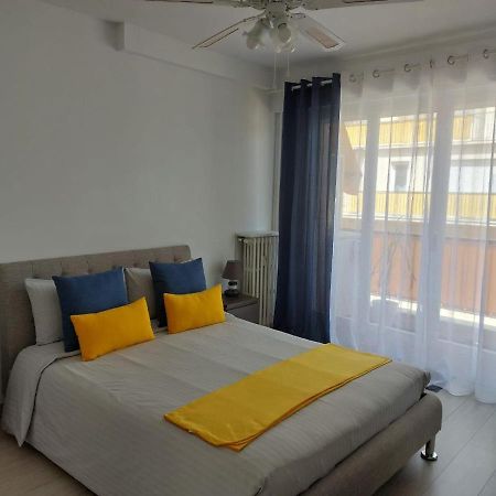 Апартаменти Cozy Lemon Мантон Екстер'єр фото